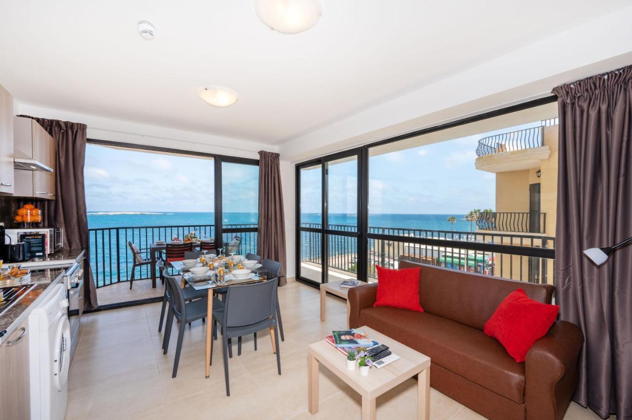Islet Promenade Seafront Apartment With Large Corner Terrace By Getawaysmalta Σεντ Πόλς Μπέι Εξωτερικό φωτογραφία