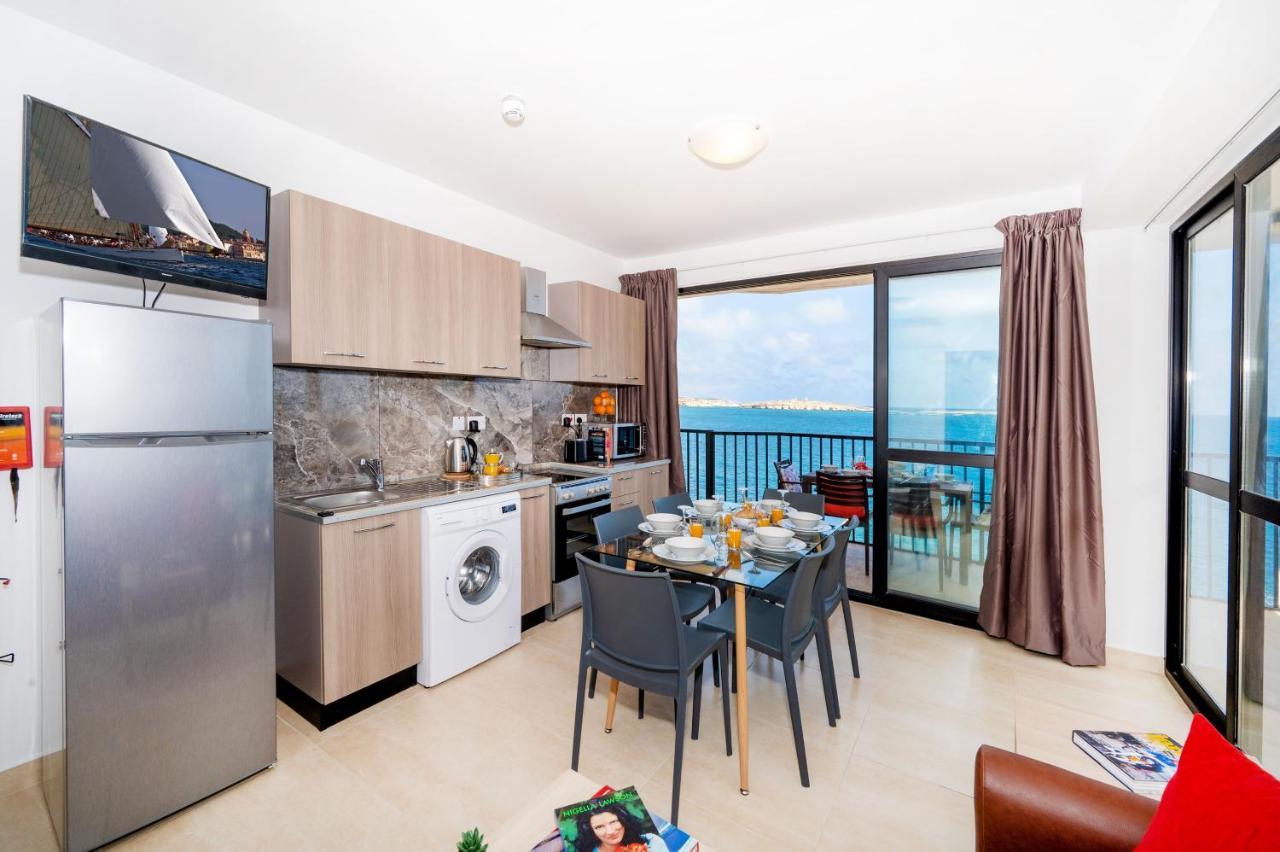 Islet Promenade Seafront Apartment With Large Corner Terrace By Getawaysmalta Σεντ Πόλς Μπέι Εξωτερικό φωτογραφία