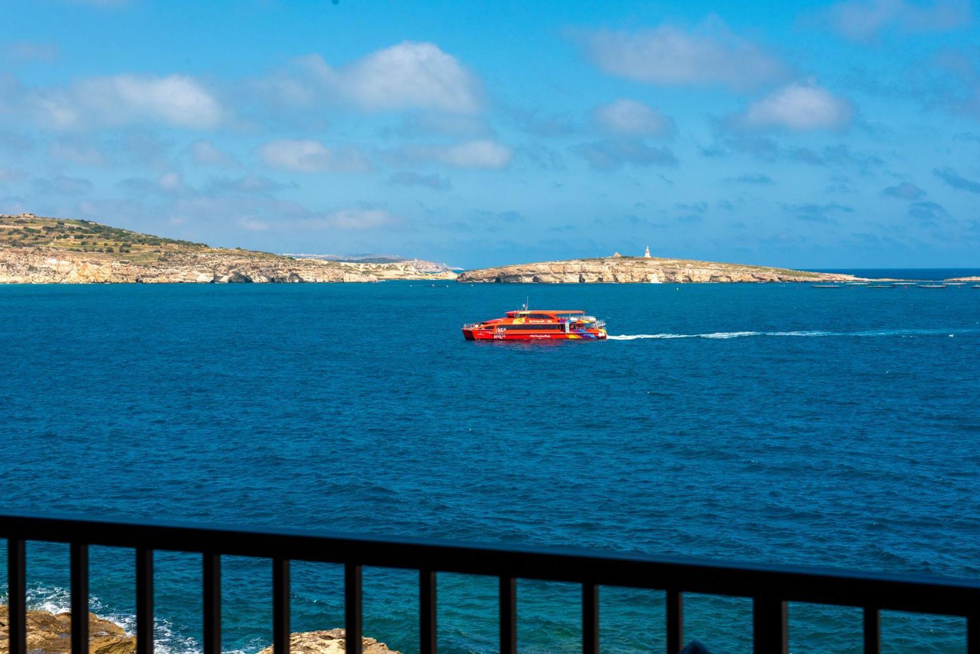 Islet Promenade Seafront Apartment With Large Corner Terrace By Getawaysmalta Σεντ Πόλς Μπέι Εξωτερικό φωτογραφία