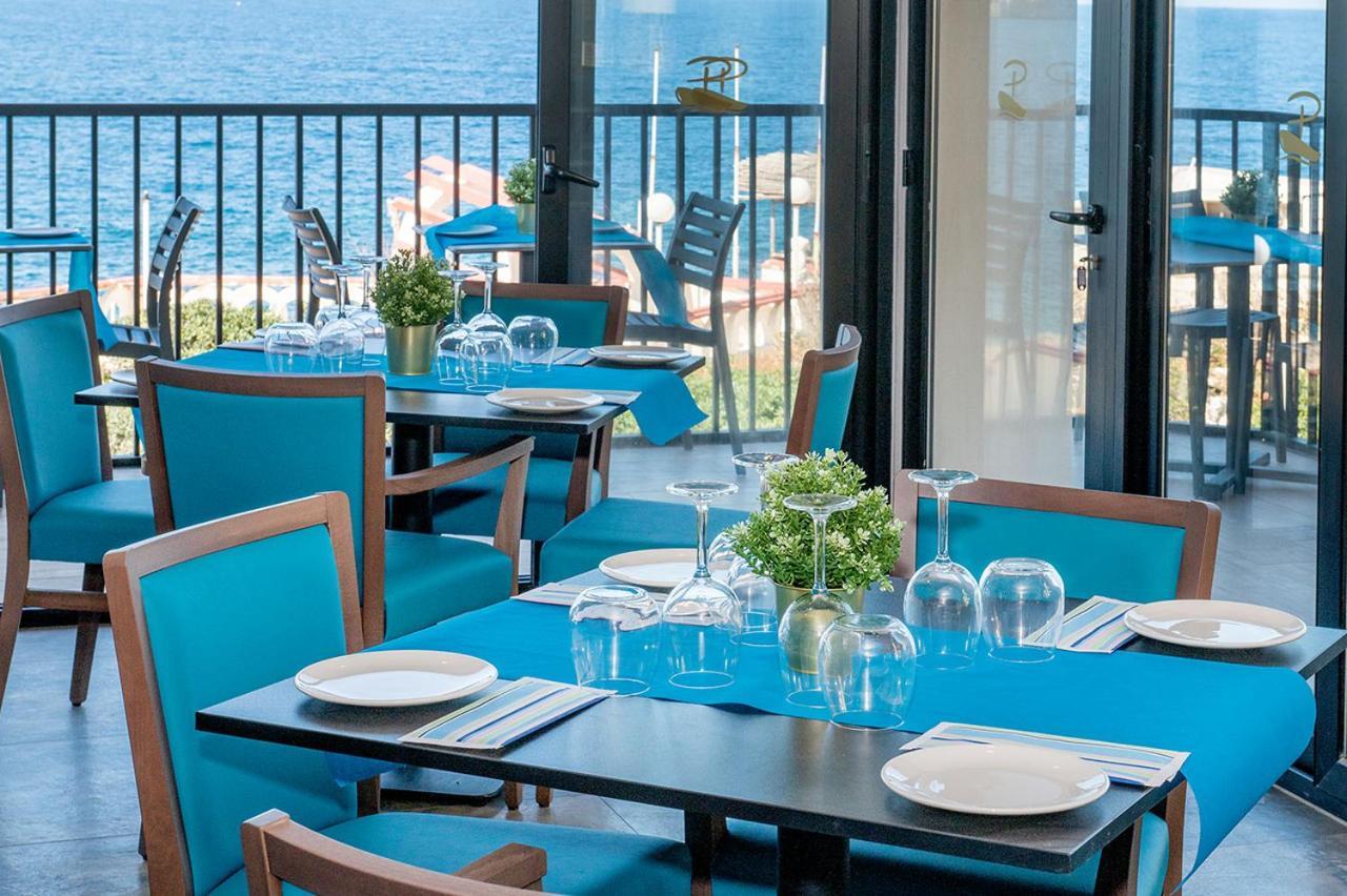 Islet Promenade Seafront Apartment With Large Corner Terrace By Getawaysmalta Σεντ Πόλς Μπέι Εξωτερικό φωτογραφία